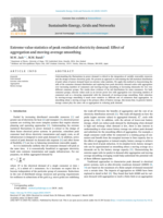 Extreme value statistics of peak residential electricity demand: Effect of aggregation and moving-average smoothing